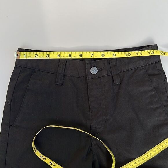 VolcomâBundleâofâ2 KidsâFrickinâChinoâShortsâ(BigâKids)âsizeâ25 - Picture 5 of 8